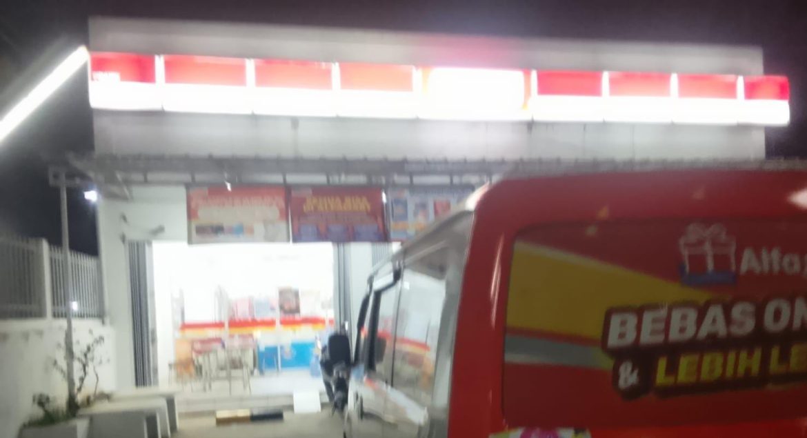 Diduga Jual Minuman Soda Kedaluwarsa, Gerai Alfamart di Cidahu Kuningan Tuai Sorotan Publik