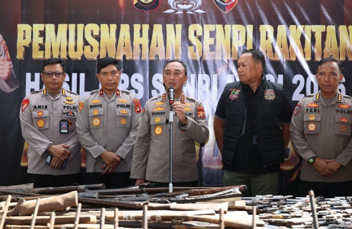 Negara Hadir Berantas Senpi Ilegal, Polda Sumsel Musnahkan Ratusan Senjata Api Hasil Ops Senpi Musi 2026