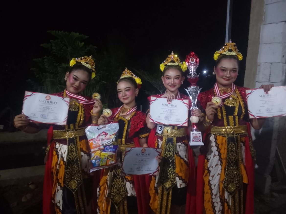 Tampil Memukau di “Kuningan Menari”, Penari Muda Sanggar Gema Prameswari Harumkan Ciawigebang
