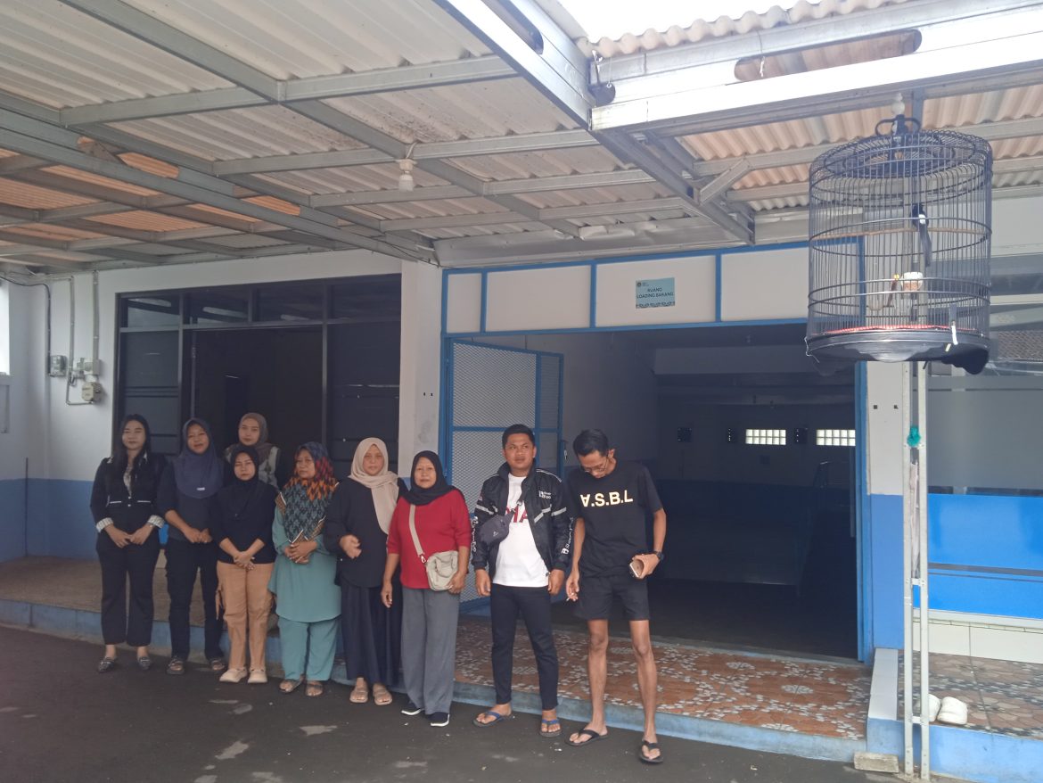 14 Relawan Dapur MBG Putri Pandawa Lima Kadugede Diduga Diberhentikan Secara Sepihak
