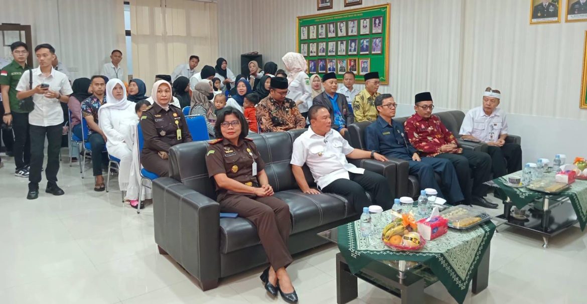 Wujudkan Kekuatan Hukum dan Hak Perdata Keluarga, Kejari Kuningan Gandeng Pemda dan Kemenag Gelar Itsbat Nikah Terpadu Bagi Masyarakat Kuningan 